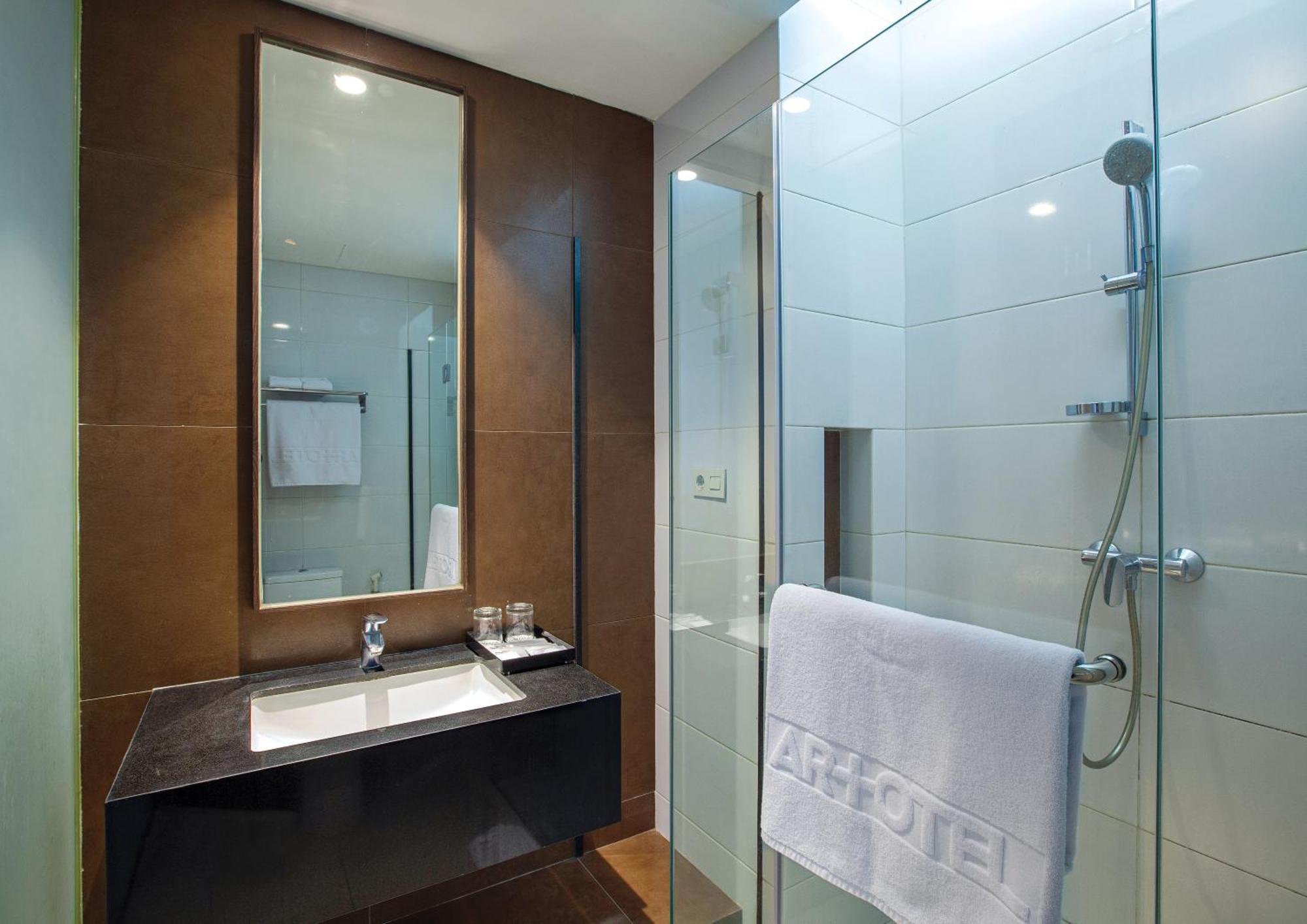 Miers Kuningan, Artotel Curated Giacarta Esterno foto